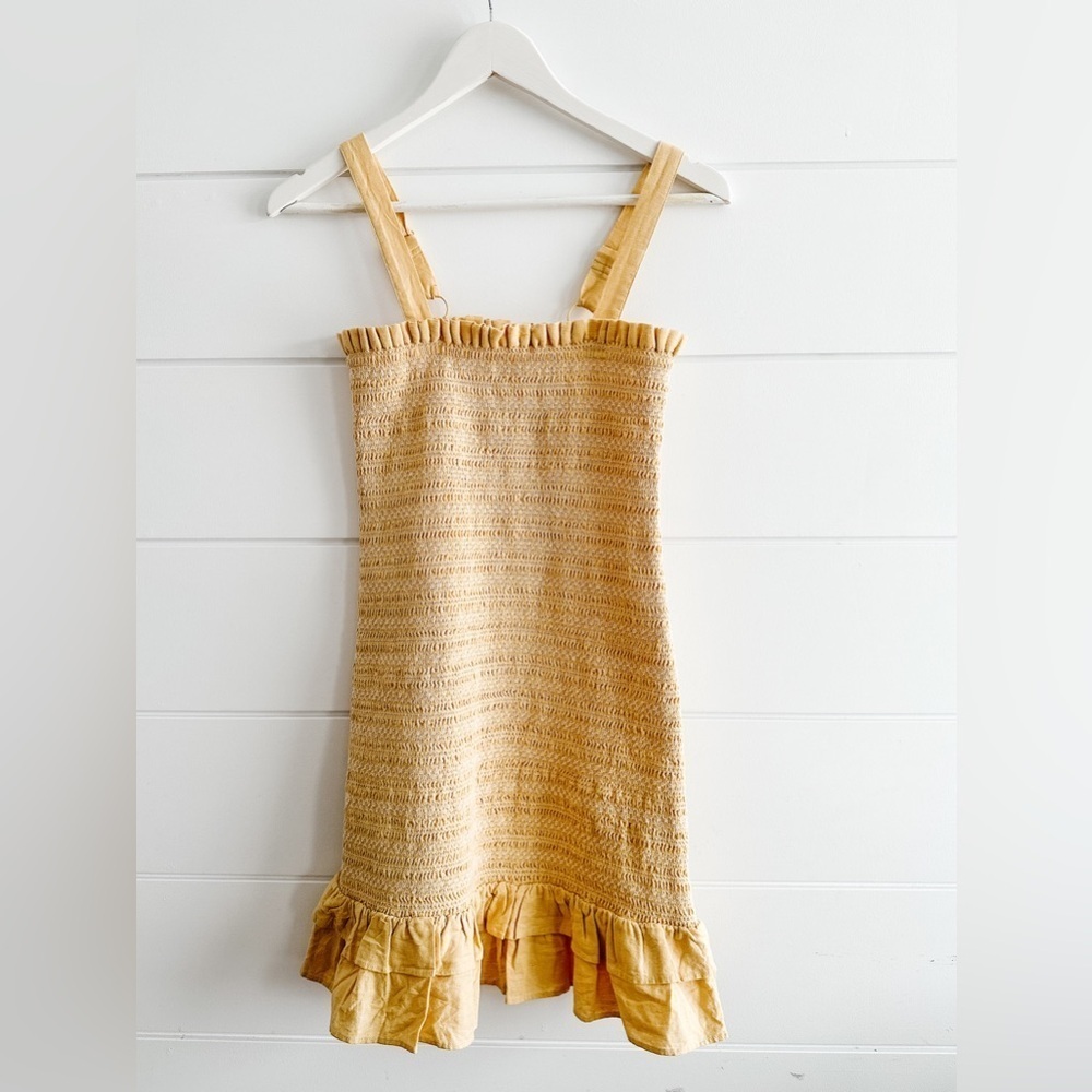 Linen Smocked Knee Length Dress - Yellow/ White Size: Estimate XS/S
